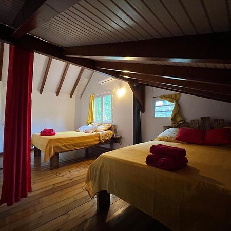Villa Au Calme Avec Jacuzzi, Villa Le Boursoie Les Abymes Eksteriør billede